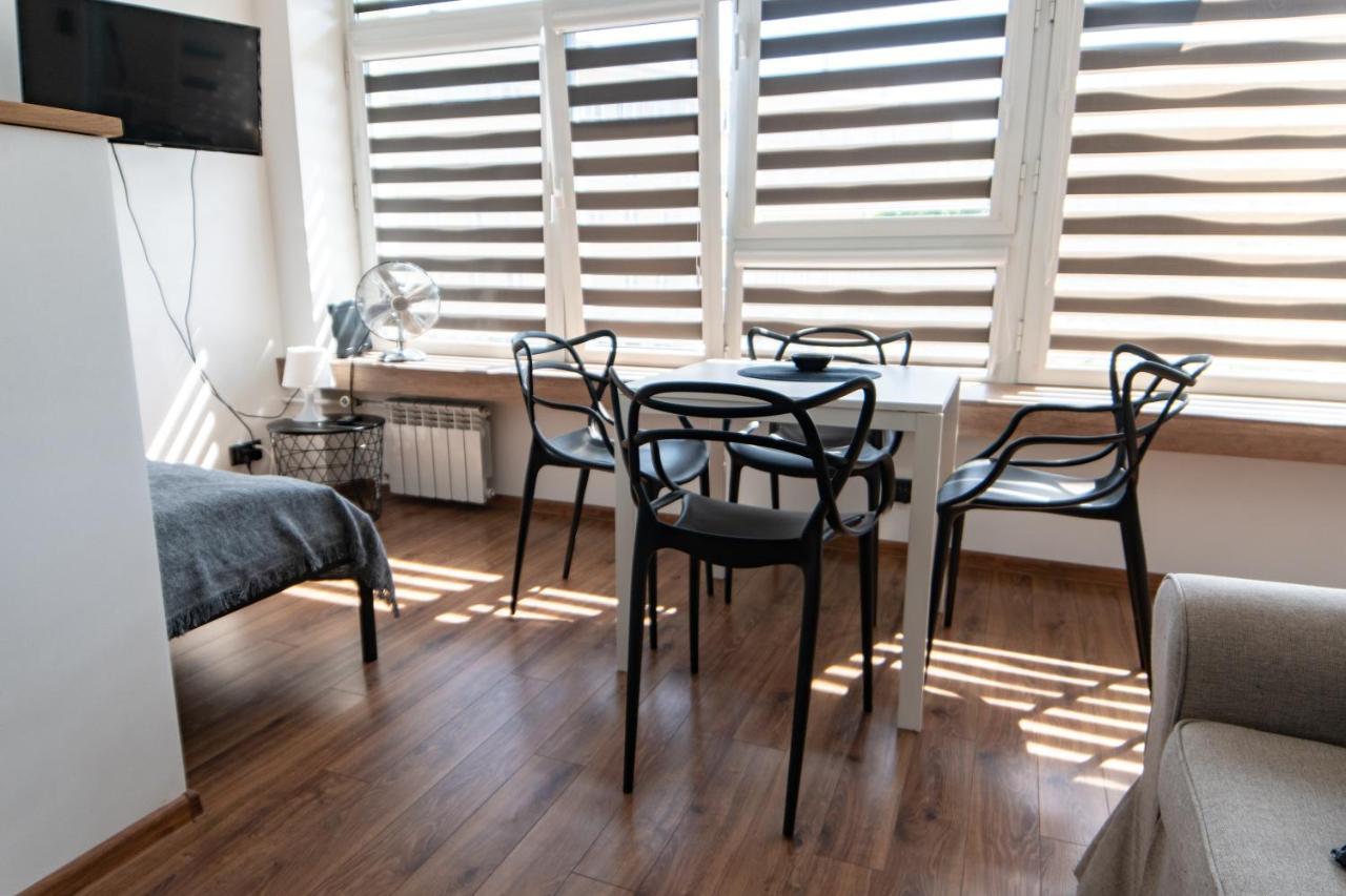 Komfortowy apartament ścisłe centrum Radom Zewnętrze zdjęcie
